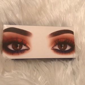 Kylie cosmetics The royal peach palette kyshadow